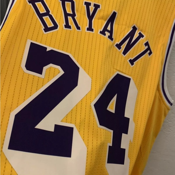 Los Angeles Lakers Jersey Hardwood Classics Adidas Brand Kobe Bryant Medium - Picture 6 of 7